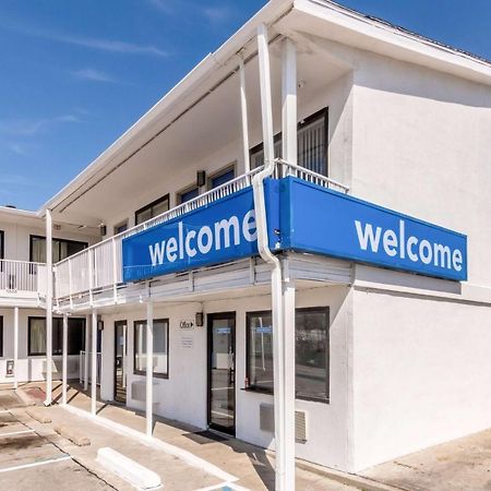 Haltom City Motel 6 Fort Worth North المظهر الخارجي الصورة