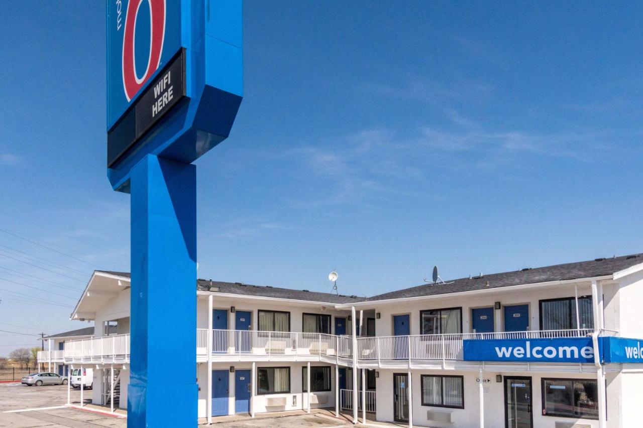 Haltom City Motel 6 Fort Worth North المظهر الخارجي الصورة