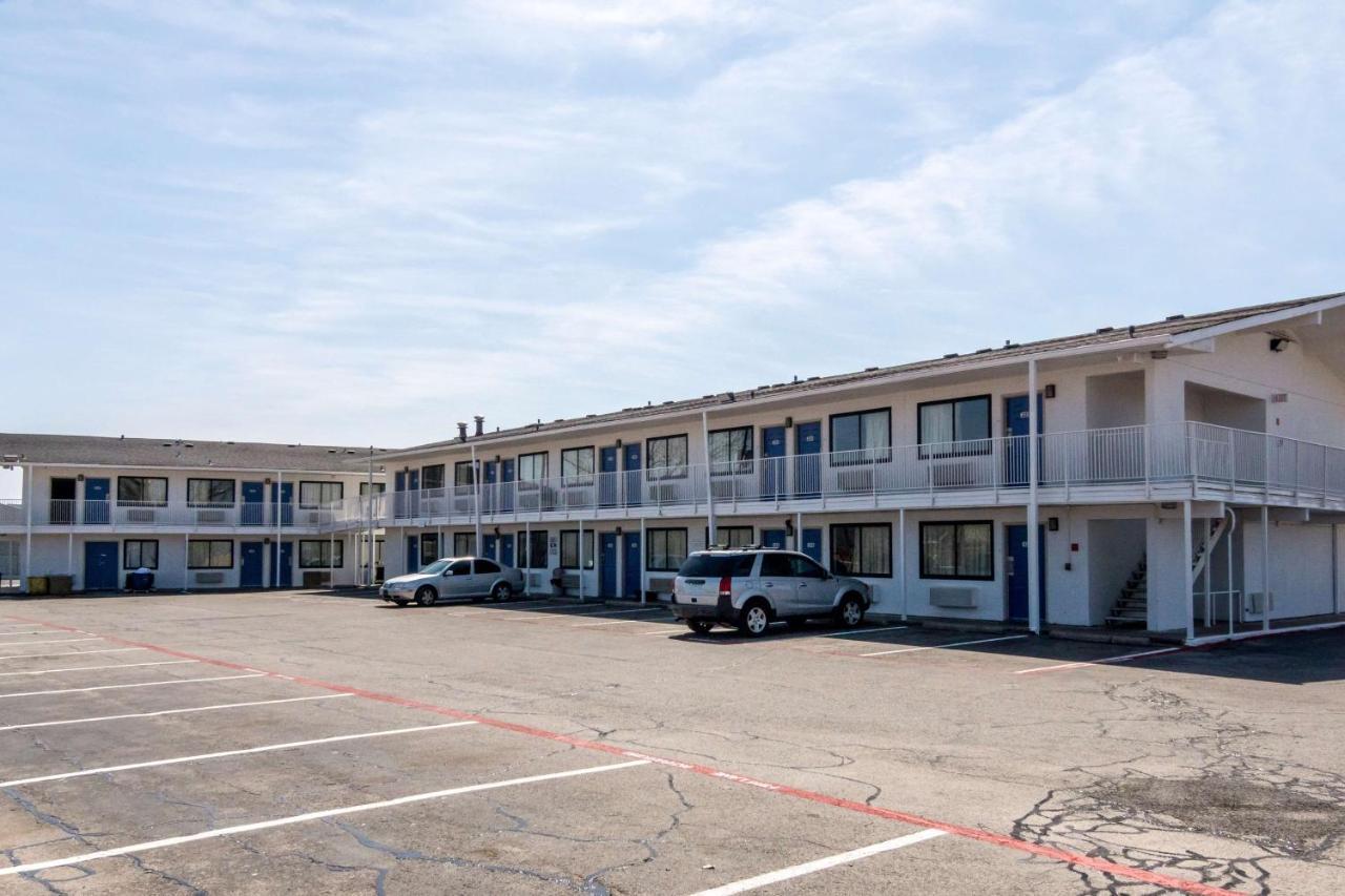 Haltom City Motel 6 Fort Worth North المظهر الخارجي الصورة