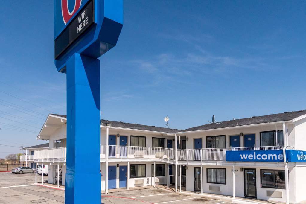 Haltom City Motel 6 Fort Worth North المظهر الخارجي الصورة